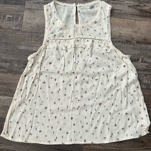 Women’s Print Lace Keyhole Tank